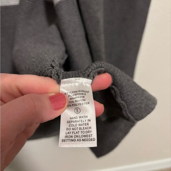 Evolution by Cyrus Soft Gray Color Blocked Cardigan Sweater Small - Picture 4 of 6